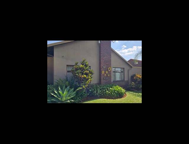 3 BEDROOM HOUSE SOLD IN MAGALIESKRUIN